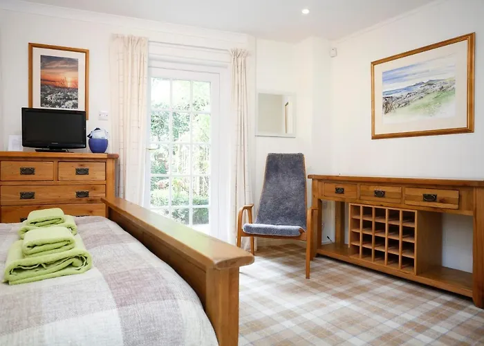 Edinburgh Mews Apartment